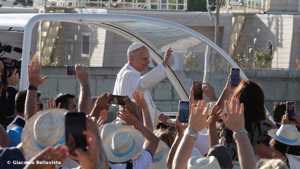 papa-leone-arrivo-al-porto